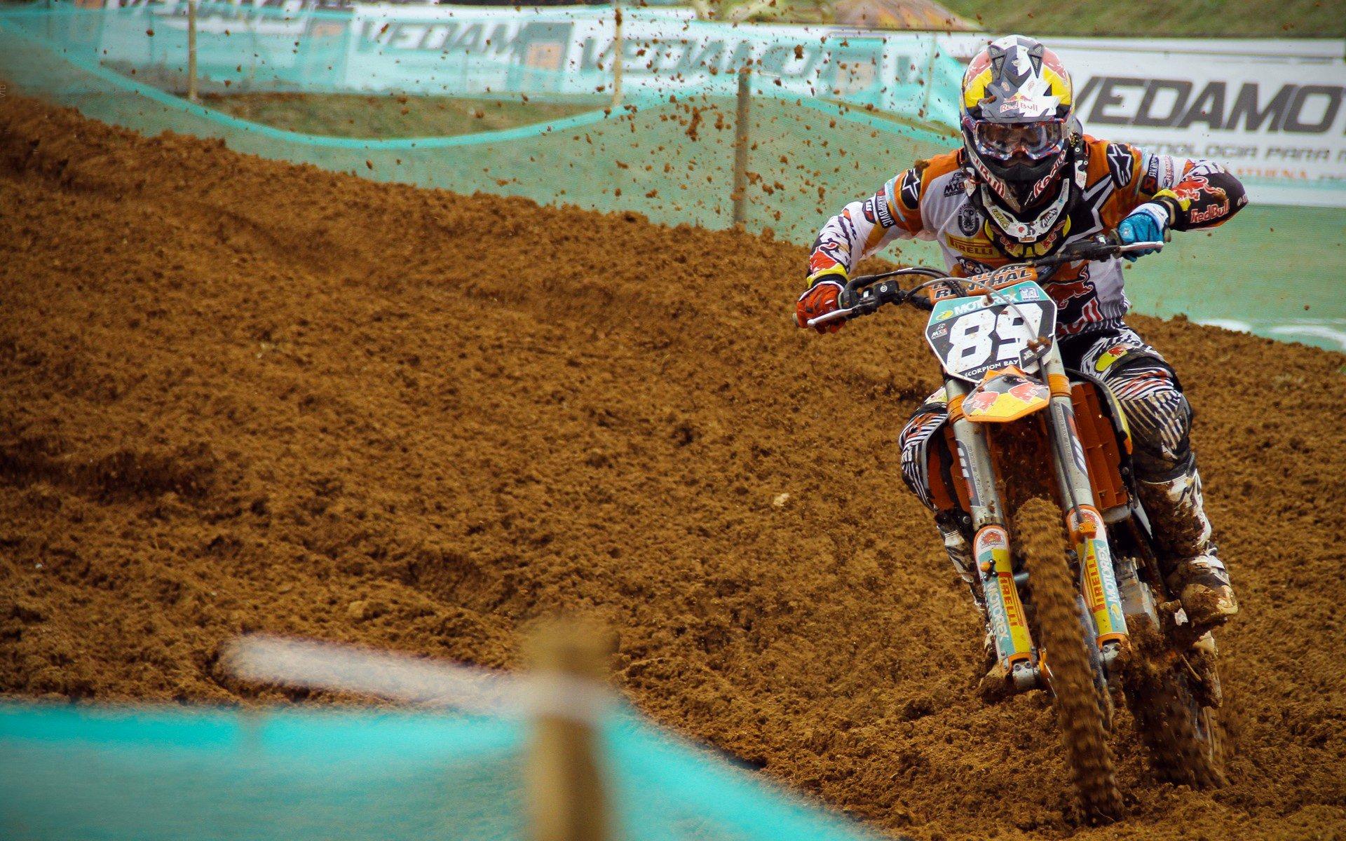 巨星伤愈归来！关键战役前主力球员复出，球队士气大振