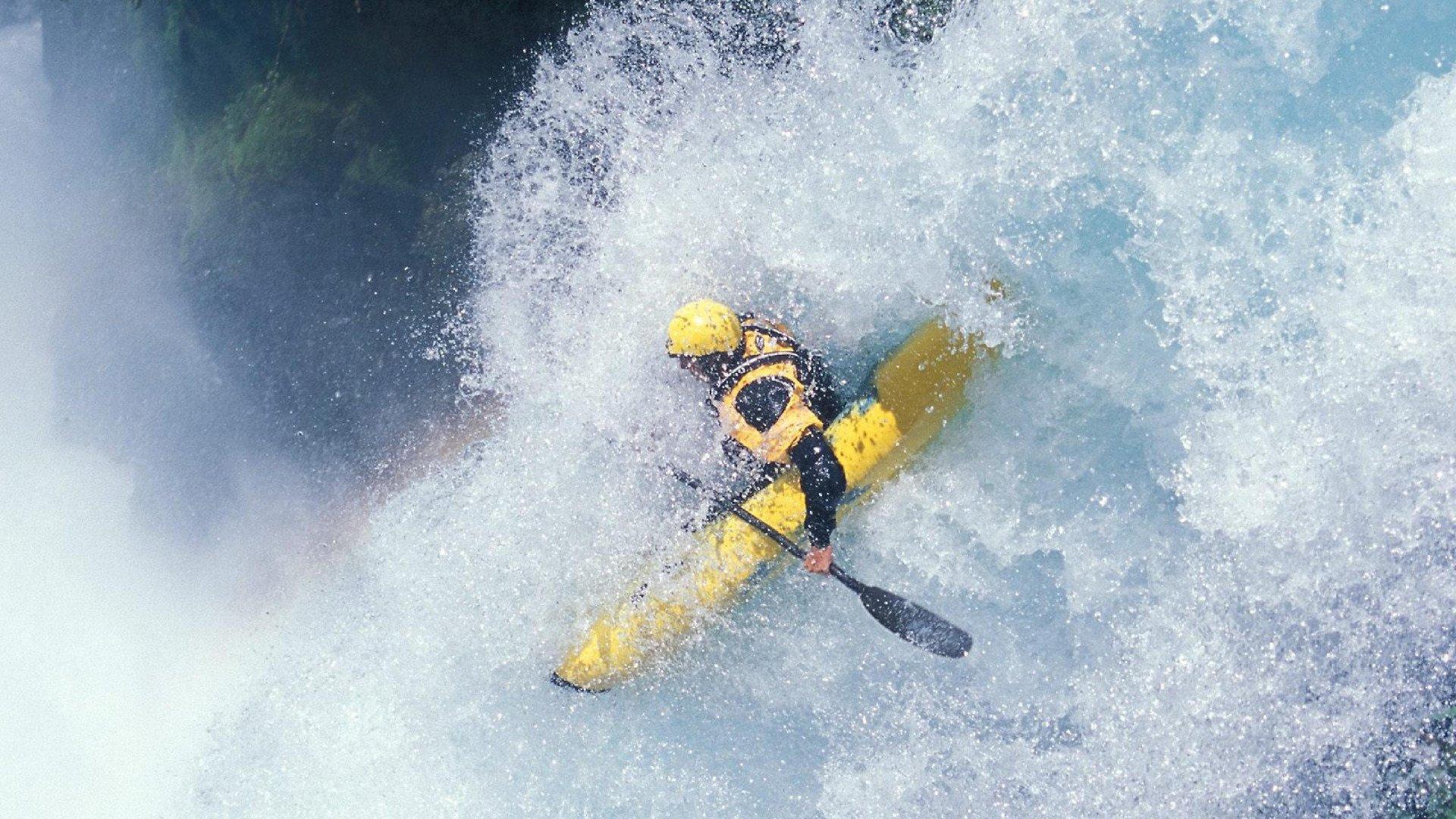 中国女排力克强敌巴西队，挺进世界联赛四强